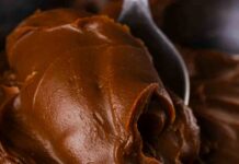 Crema pasticcera al cioccolato - RicettaSprint