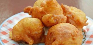 Frittelle salate, l’antipasto che si gonfia in padella senza lievito Frittelle salate - RicettaSprint