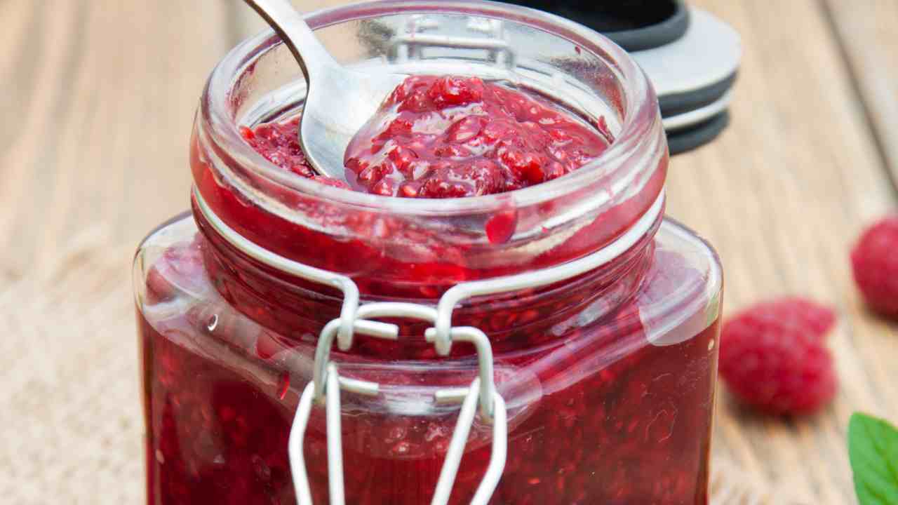 Marmellata di lamponi in microonde - RicettaSprint