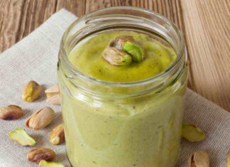 Nutella al pistacchio fatta in casa - RicettaSprint