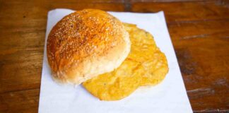 Panelle alla palermitana, la frittura leggera che viene dai ceci Panelle alla palermitana - RicettaSprint