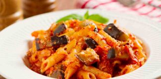 Pasta con le melanzane alla siciliana - RicettaSprint