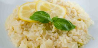 Risotto leggero al limone, la freschezza agrumata che non teme il burro Risotto al limone - RicettaSprint