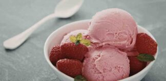 gelato alle fragole