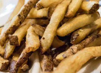 patate fritte con la buccia
