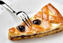 Ad Amalfi si fa così e io la ripeto alla stessa maniera, guarda che crostata che ti preparo ricotta e amarene