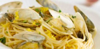 Niente di più buono: oggi ho fatto gli spaghetti alle vongole e limone, si sono leccati anche il piatto spaghetti vongole e limone