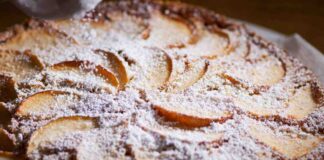 torta di mele e marmellata