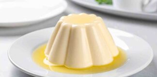 Budino freddo alla vaniglia, la crema che si solidifica senza uova Budino freddo alla vaniglia - RicettaSprint