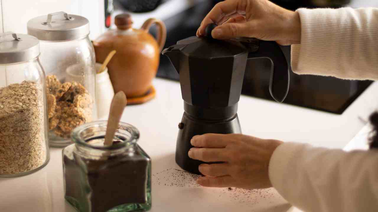 Come attivare la caffettiera - RicettaSprint