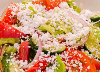 Insalata dell'estate con la feta - RicettaSprint
