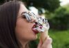 Gelato non è un sostituto del pranzo: ecco cosa succede al tuo corpo ogni volta che salti il pasto Mangiare gelato come sostituto del pranzi - RicettaSprint