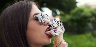 Gelato non è un sostituto del pranzo: ecco cosa succede al tuo corpo ogni volta che salti il pasto Mangiare gelato come sostituto del pranzi - RicettaSprint