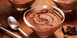 Mousse al cioccolato senza panna - RicettaSprint