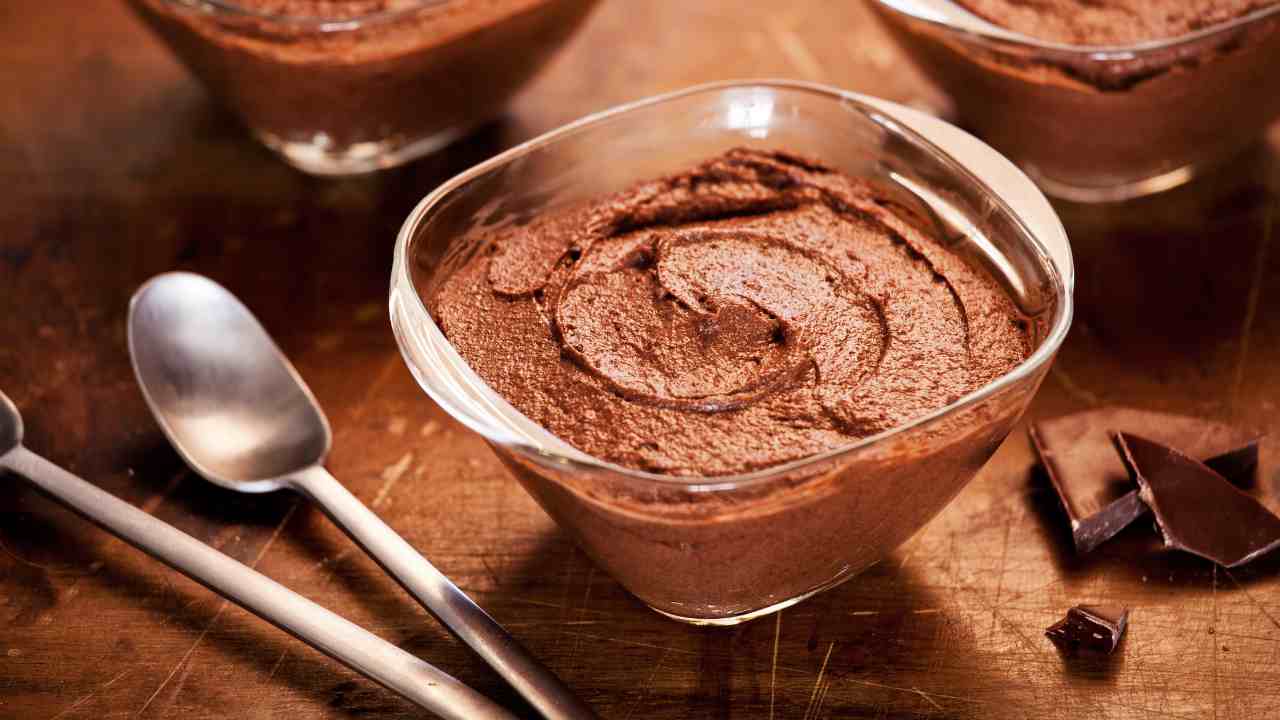 Mousse al cioccolato senza panna - RicettaSprint