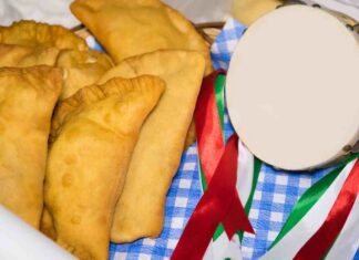 Panzerotti pugliesi, il segreto è nell’impasto soffice e nella chiusura perfetta