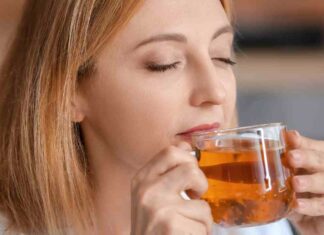 Teina o caffeina? La stessa molecola, due nomi? Attenzione all’astinenza Pericoli del te astinenza - RicettaSprint