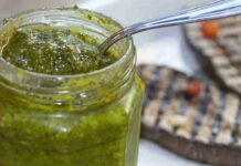 Pesto senza aglio, il profumo del basilico che non copre il palato Pesto senza aglio - RicettaSprint