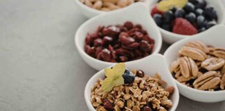 Quali snack avere sempre in borsa per aiutarci quando fa eccessivamente caldo Quali snack avere sempre con sé durante le giornate di caldo - RicettaSprint