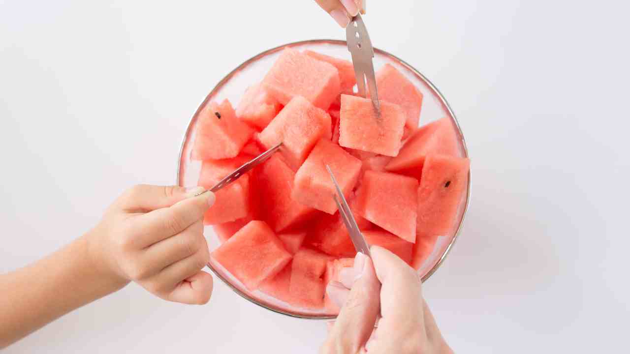 Quanta anguria possiamo mangiare in estate - RicettaSprint