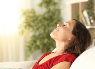 Caldo in casa? Un foglio di stagnola sul vetro e la temperatura scende Rinfrescare casa con la stagnola - RicettaSprint