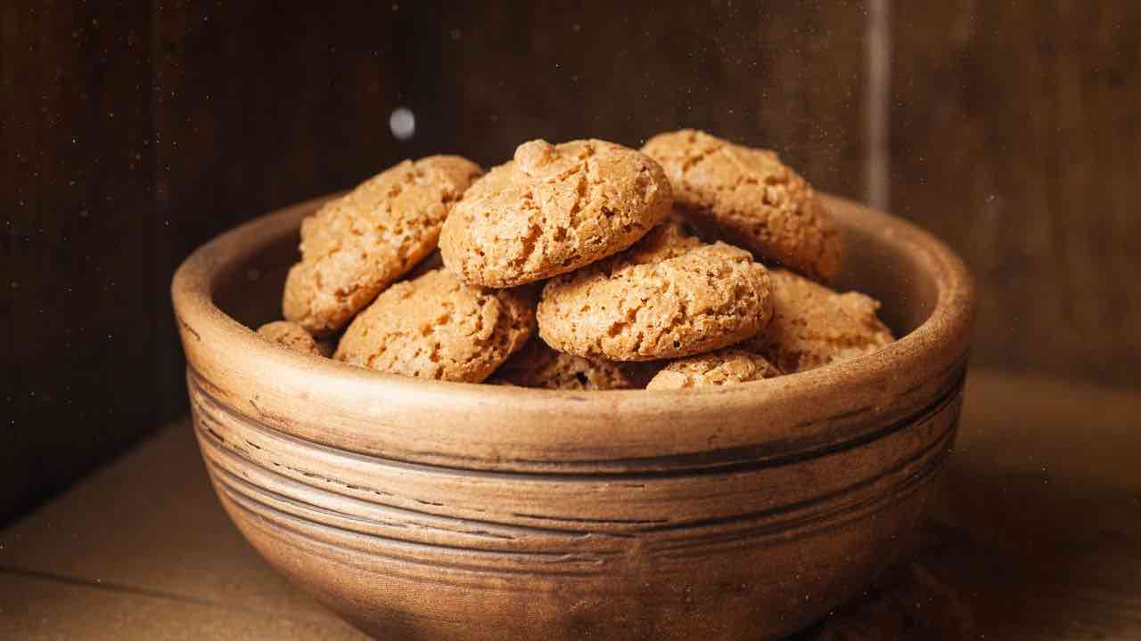 amaretti fatti in casa