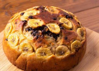 Merenda golosa per i tuoi ragazzi, prepara la torta banane e cioccolato, farai tutti felici banane e cioccolato