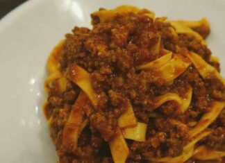 fettuccine alla bolognese