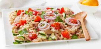 Insalata di fagioli tonno e pomodorini, una carica di proteine nella leggerezza dell’estate insalata di fagioli