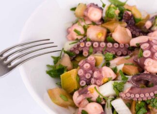 Fresca e leggera stasera insalata la faccio di polpo super buona, ci metto anche i pomodorini insalata di polpo