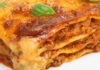 Per questa sera preparo le lasagne al ragù come le fa mia nonna, ci metto un sacco di besciamella lasagne della nonna