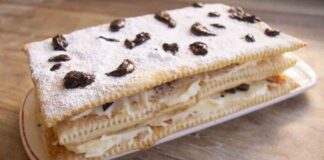Millefoglie pronto in 10 minuti, sfoglia pronta, chantilly fatta in casa in poche mosse e cioccolato millefoglie veloce