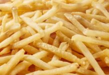 Patate del fast food in casa, senza friggere; ecco la dritta che non lascerai più patate fritte