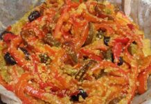 Per cena stasera preparo i peperoni con la mollica in padella, preparati alla scarpetta peperoni con la mollica