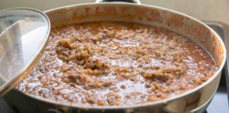 Vuoi fare un ragù economico, devi farlo come ti dico io, è buonissimo e farai un successone ragù di salsiccia