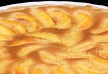 Torta alle pesche sciroppate buona tutto l’anno, piace a tutti grandi e piccini torta alle pesche