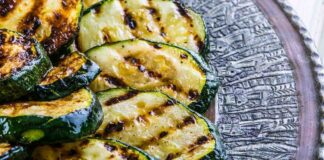 Come preparare in poche mosse le zucchine grigliate, come quelle del ristorante zucchine grigliate