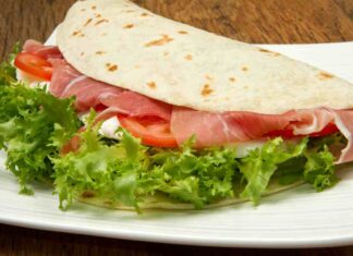 3 piadine per l’estate, il piatto che non ti aspetti (e il caldo non le ferma) 3 ricette per delle piadine in estate - RicettaSprint