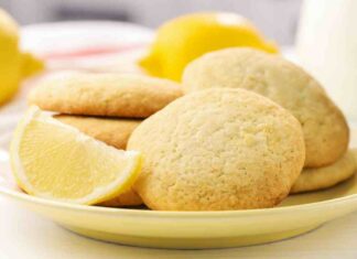 Biscotti al limone senza uova, la ricetta che non sa di rinuncia Biscotti al limone senza uova - RicettaSprint