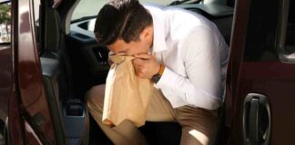 Viaggio in macchina, 3 cibi che ci aiuteranno ad evitare la nausea Cibi contro il mal d'auto - RicettaSprint