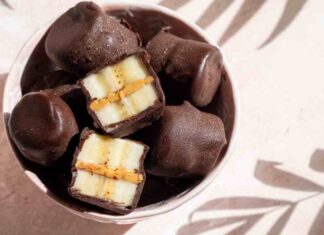 Cioccolatini dell’estate super leggeri: 2 ingredienti ed è tutto fatto! Cioccolatini dietetici veloci - RicettaSprint