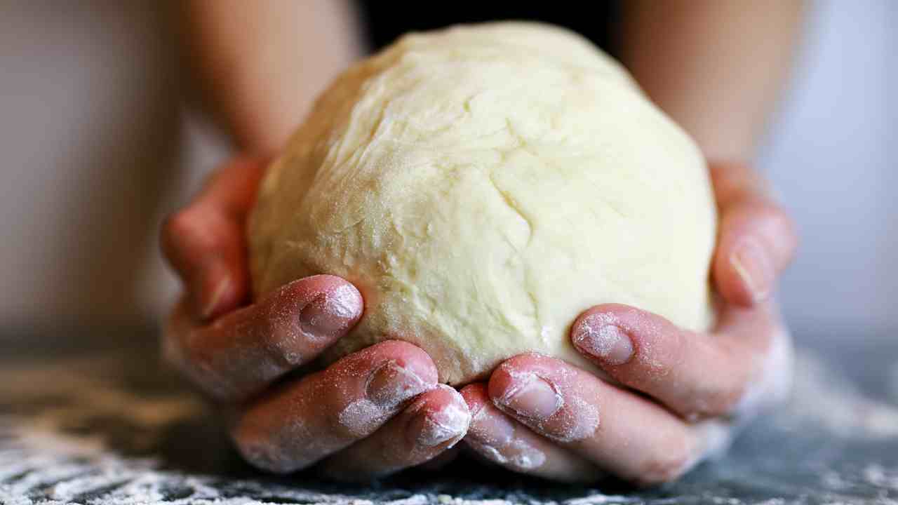 Come scongelare l'impasto per la pizza - RicettaSprint