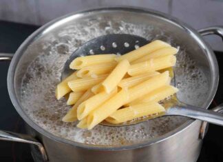 Come usare l'acqua di cottura della pasta - RicettaSprint