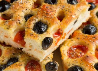 Focaccia con le olive - RicettaSprint