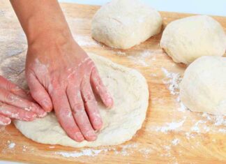 La pizza senza lievito è possibile e può essere anche più buona Impasto pizza senza lievito - RicettaSprint
