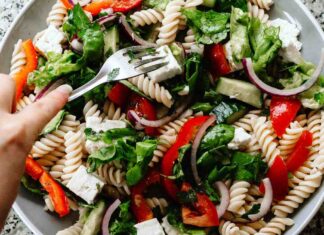 Insalata di pasta a prova di dieta, questa ricetta me l’ha data il nutrizionista Insalata di pasta - RicettaSprint