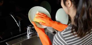 Lavare i piatti con acqua calda o fredda - RicettaSprint