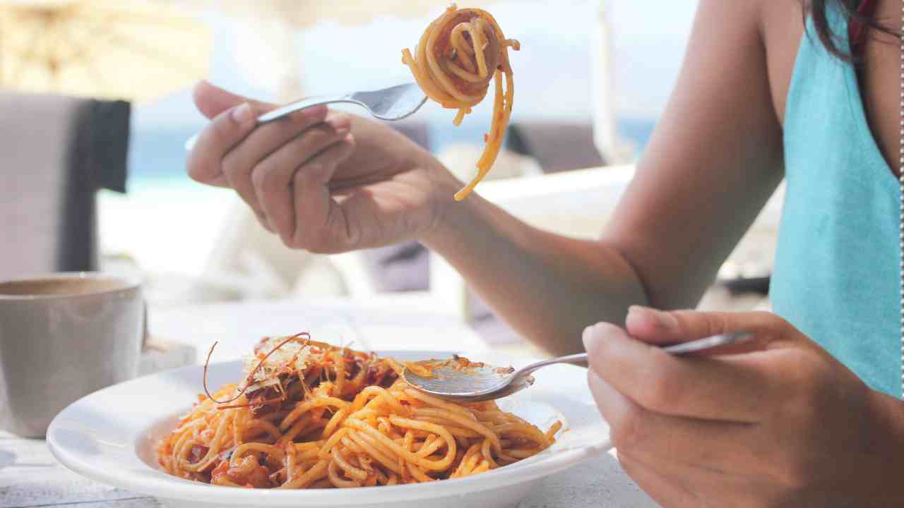 Mangiare pasta durante l'estate - RicettaSprint