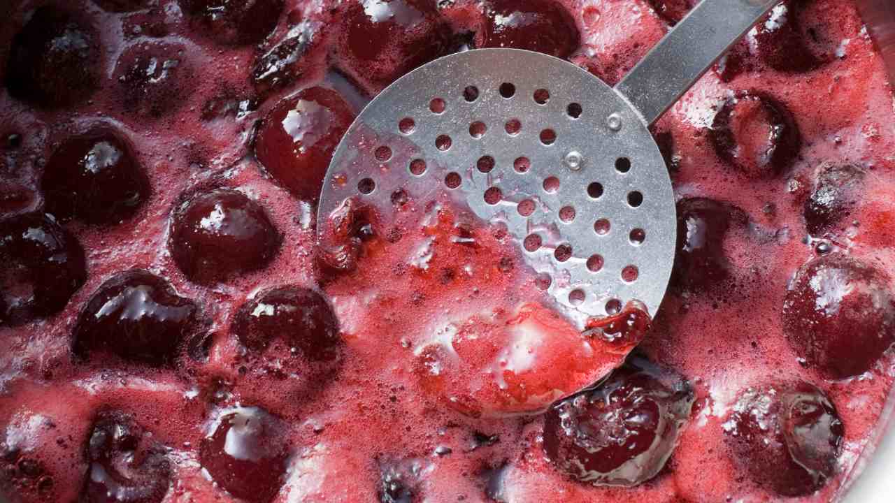 Marmellata di ciliegie senza zucchero - RicettaSprint