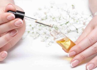 Addio creme per le mani: questo l’olio fa tutto (e lo paghi pochi euro) Olio alle mandorle - RicettaSprint